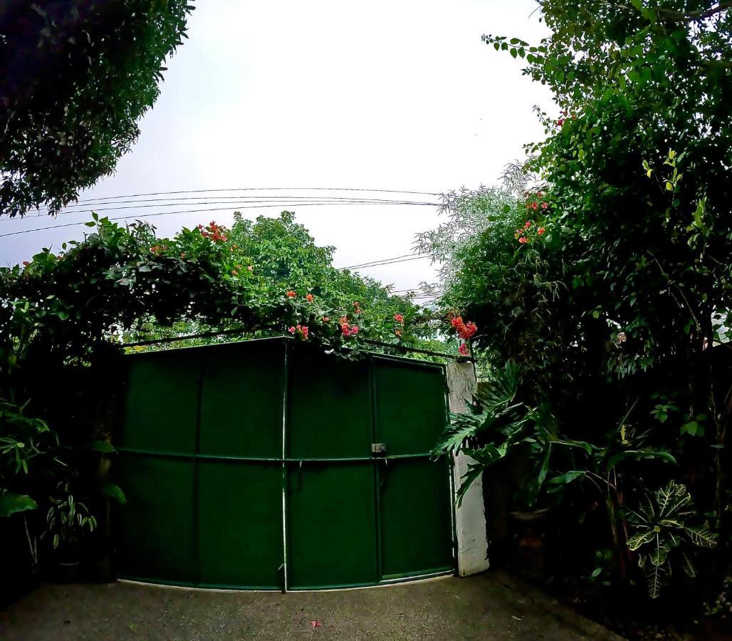 Auntie Gigi'S Place Tagaytay City Eksteriør bilde